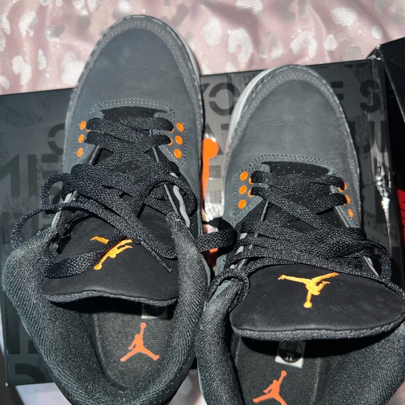 Jordan 3 Fear - Picture 2 of 7